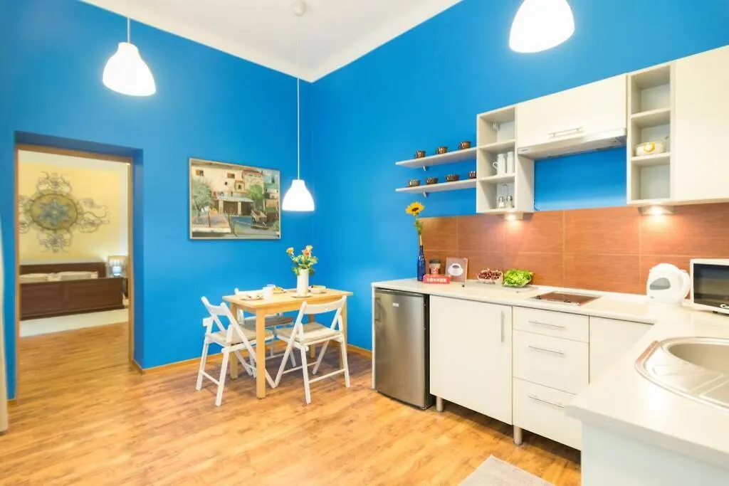 The Quiet Blue Home In The City Center! Krakow